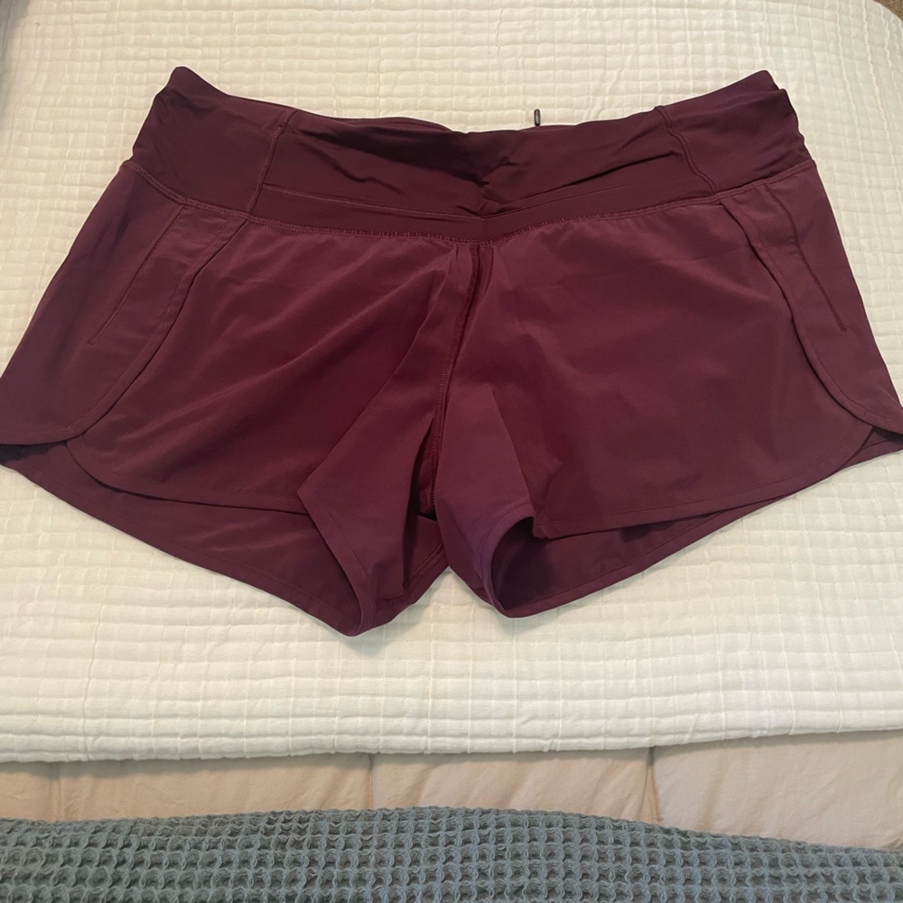 Run Times Mid Rise Short 4” 2 way stretch